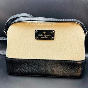 Kate Spade White And Black With Red Interior Crossbody Bag